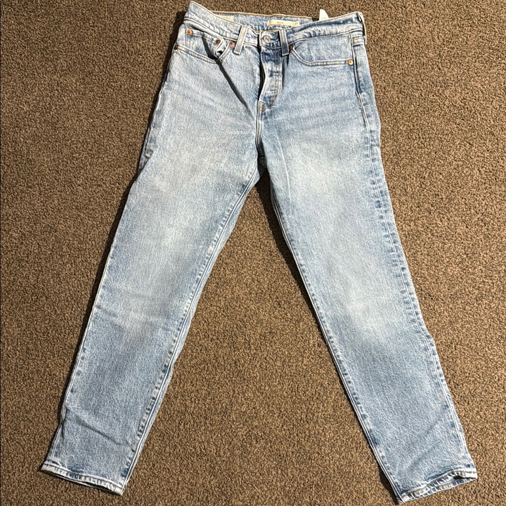 Women's Light Blue Jeans